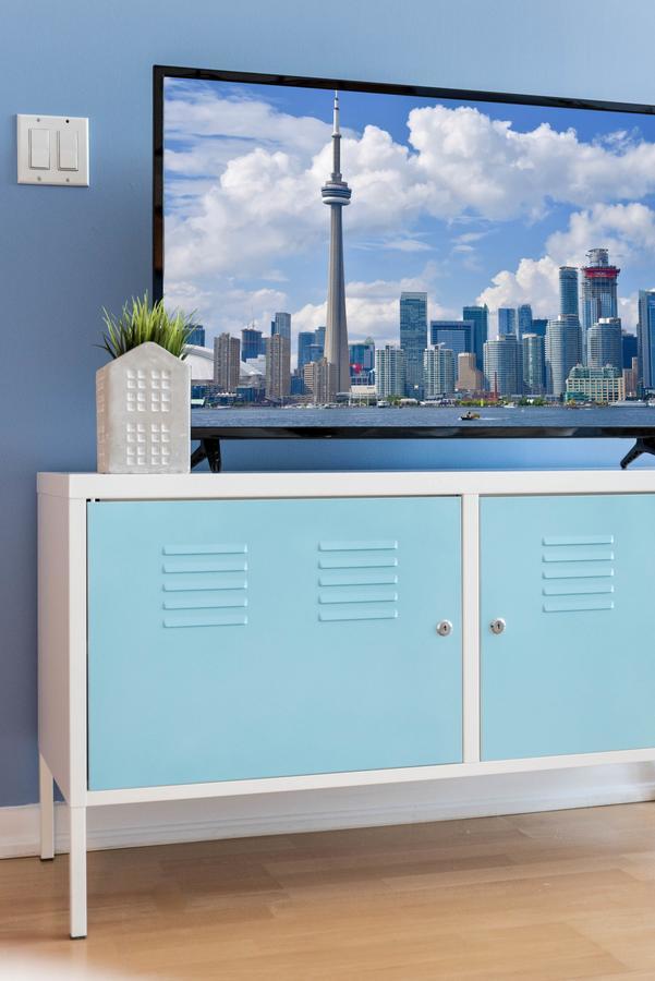 Cityscape Condo In Fort York Торонто Екстериор снимка