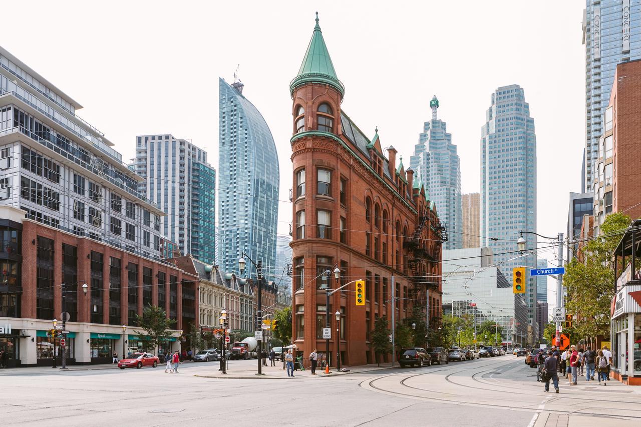 Cityscape Condo In Fort York Торонто Екстериор снимка